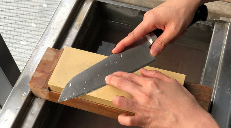 Comment affiner un couteau à légumes japonais